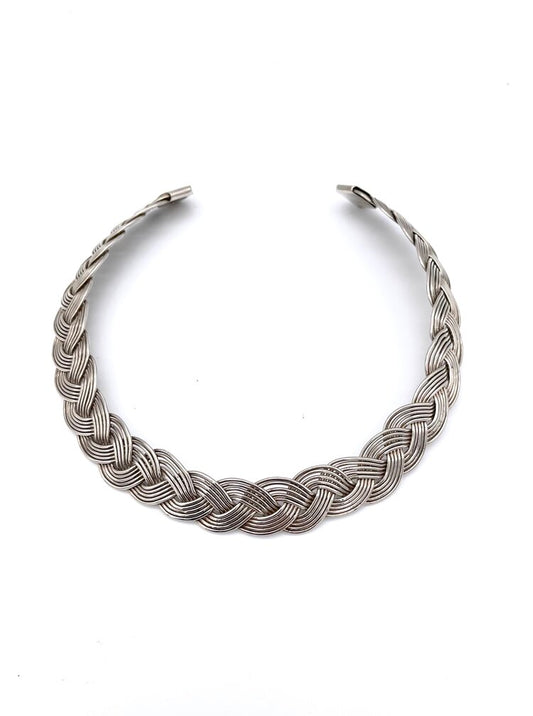 Classic Braided Collar
