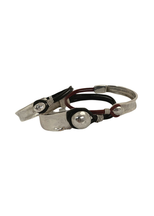Silver Button Leather Bracelet